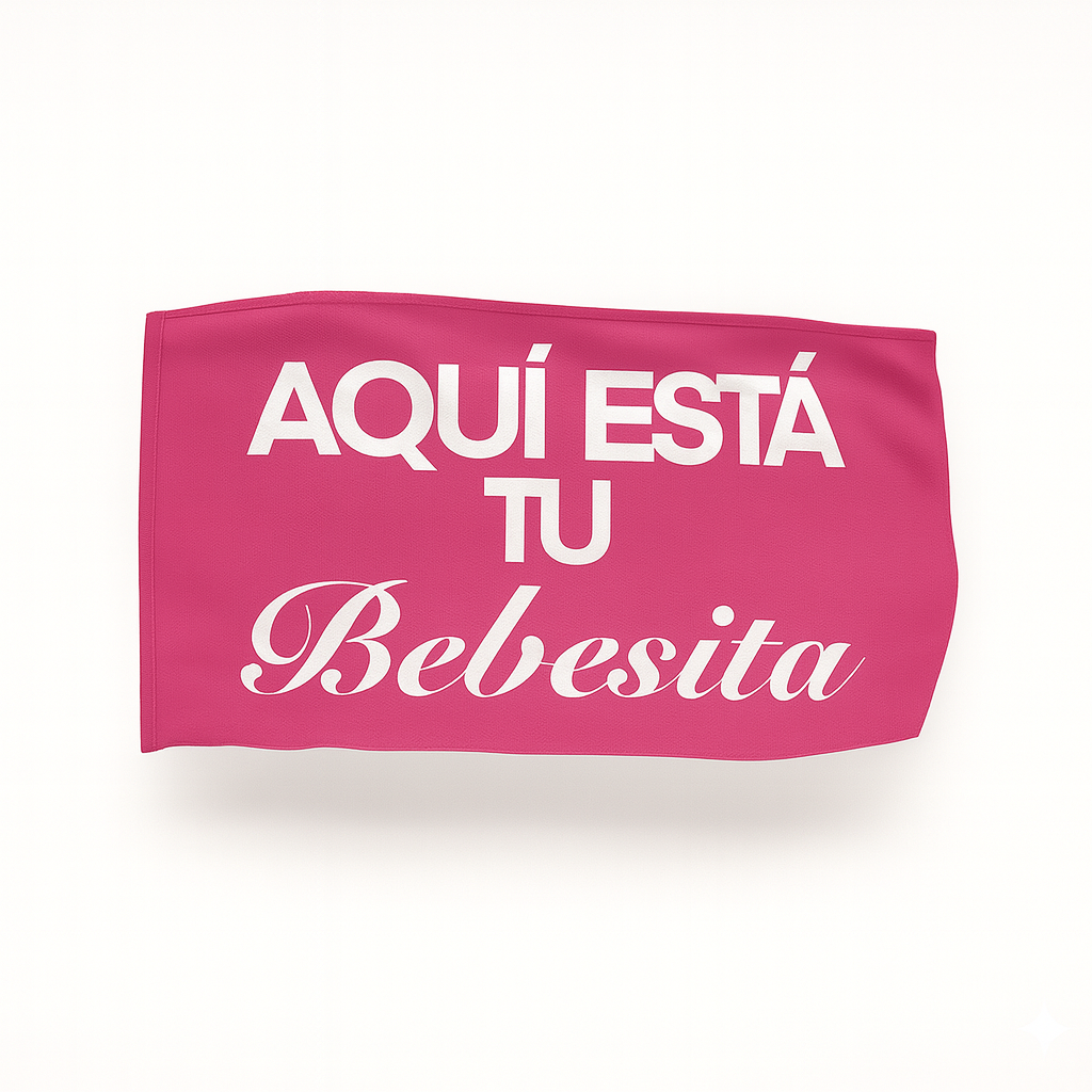 Bandera “Aquí está tu bebesita” basic pink | Fan Flag Oficial